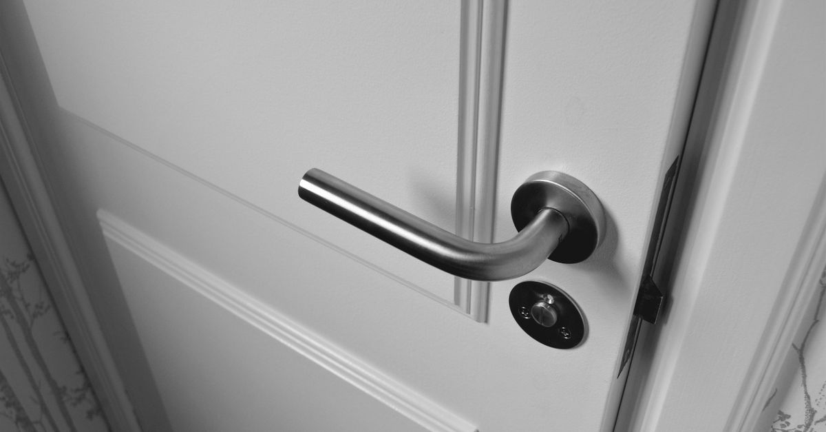 home security lock door — מנעולן בפתח תקווה